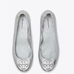 Tory Burch Silver Minnie Travel Ballet Flats Size 8.5